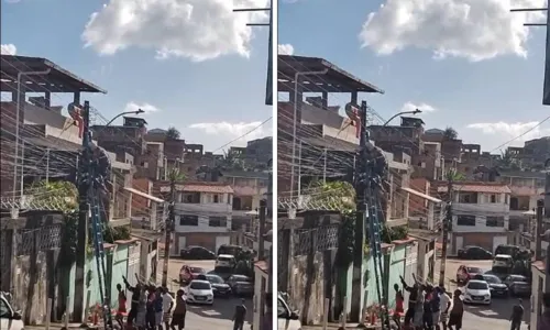 
				
					Vídeo: Eletricista é resgatado após sofrer choque elétrico em Salvador
				
				