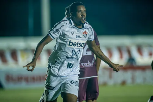 
				
					Vitória x Náutico: escalações, horário, arbitragem e onde assistir
				
				