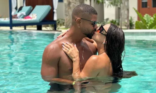 
				
					Viviane Araújo curte férias em destino paradisíaco na Bahia; FOTOS
				
				