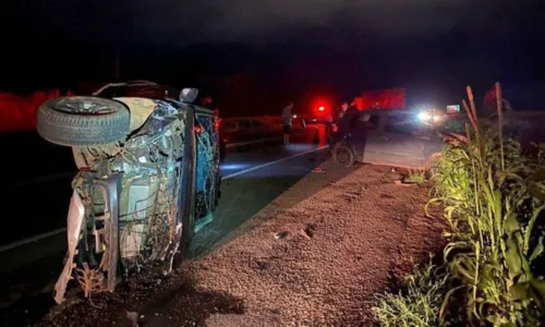 
				
					Zé Neto, da dupla com Cristiano, sofre acidente de carro e está em UTI
				
				