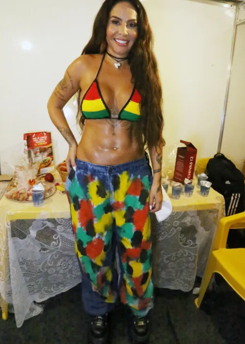 
				
					Alinne Rosa, Daniela Mercury e Jacaré marcam presença no Olodum; FOTOS
				
				