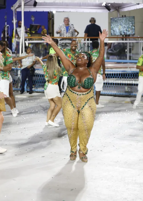 
				
					Jojo Todynho, Viviane Araújo e mais: veja ensaio técnico no RJ; FOTOS
				
				