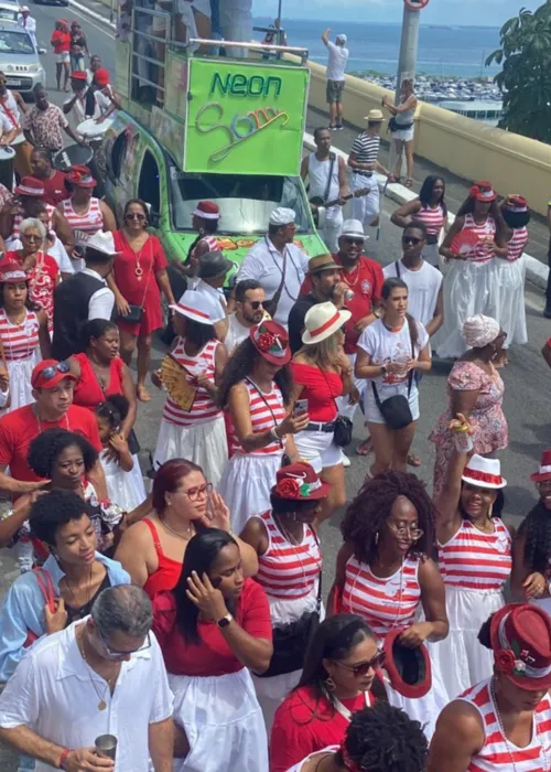 
				
					Segunda caminhada de Zé Pilintra será domingo; conheça entidade
				
				