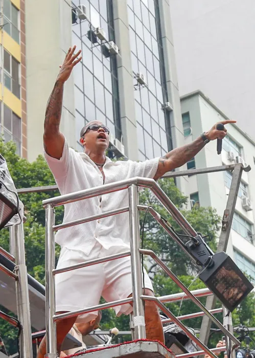 
				
					Veja fotos da passagem de Léo Santana no Carnaval do Rio de Janeiro
				
				