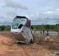 
                  Ambulância capota com 5 pessoas no oeste da Bahia