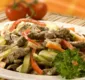 
                  Jantar: aprenda como fazer isca de carne com legumes em 30 minutos