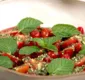 
                  Receitas de Natal: aprenda a fazer salada de tomate com pesto