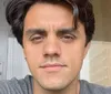 Felipe Simas se pronuncia após expor decisão da esposa: 'Perdão'