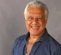 Antônio Fagundes barra 'atrasados' em teatro e é processado por juíza