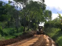 Corpo enrolado em lençol é encontrado às margens de estrada em Ilhéus