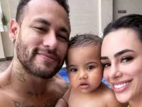 Neymar posta foto com Bruna Biancardi após assumir 3ª filha