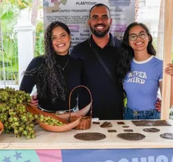 Estudantes baianos usam licuri para desenvolver bioplástico