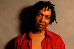 Turnê 'D' de Djavan completa dois anos; ouça o show na GFM 90,1