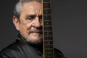 Conheça 'Chão de Giz', música de Zé Ramalho que incendeia corações