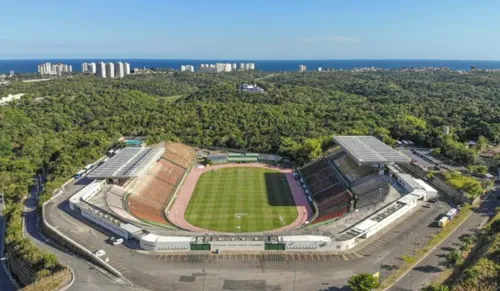 
				
					Abertas 500 novas vagas para escolas de futebol gratuitas em Salvador
				
				