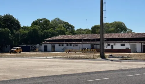 
				
					Aeroporto de Barreiras ganhará terminal; investimento é de R$ 25 mi
				
				