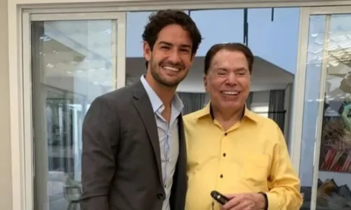 
				
					Alexandre Pato mostra vídeo inédito de Silvio Santos com neto; veja
				
				