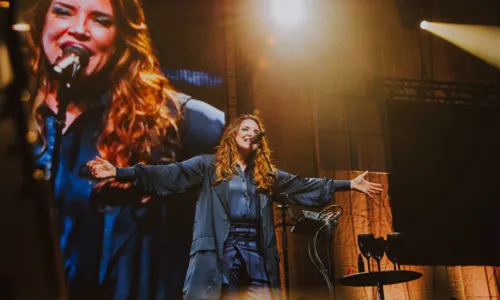 
				
					Cantora Thathi abre show de Ana Carolina na Concha Acústica no domingo
				
				