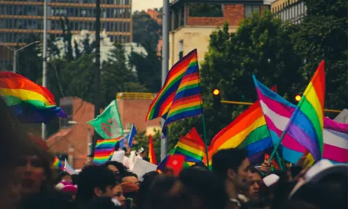 
				
					Ao menos 10% da população de Salvador é LGBT+, estima GGB
				
				