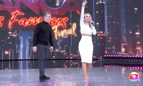 
				
					Após final de Dança dos Famosos, Dona Déa expõe regalias de Eliana
				
				