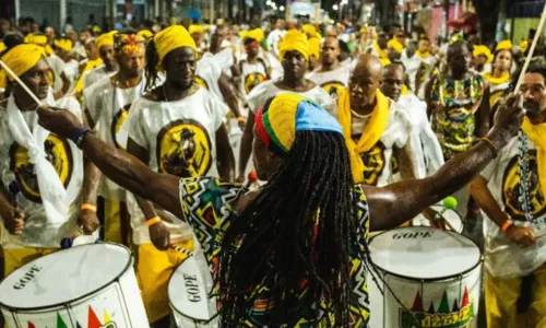 
				
					Ilê Aiyê recebe Muzenza, Cortejo Afro e banda Didá em ensaio especial
				
				