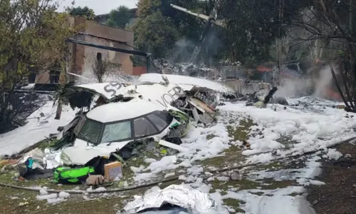 
				
					Voepass suspende voos na Bahia até outubro após acidente com 62 mortes
				
				