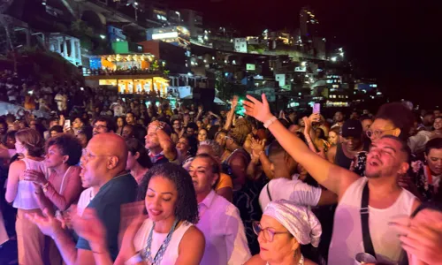 
				
					Axé e resistência: uma noite com Samba de Caboclo em Salvador
				
				