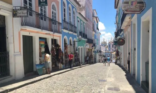 
				
					Banda Negro Lindo faz samba a saudação á Oxóssi em Salvador
				
				