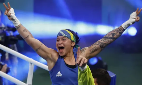 
				
					Bia Ferreira desabafa sobre aposentadoria após bronze nas Olimpíadas
				
				