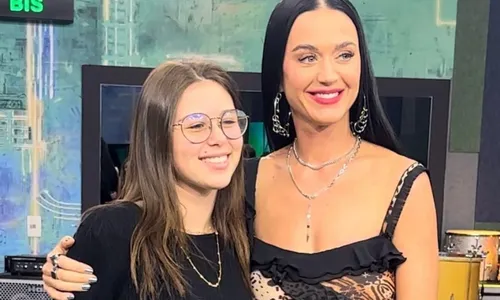 
				
					Boninho se derrete por filha após encontro com Katy Parry: 'Que fofo'
				
				