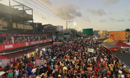 
				
					Cajazeiras terá arrastão de samba junino com open bar de licor
				
				