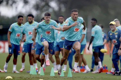 
				
					Caminhada do Brasil rumo ao 10º título da Copa América começa hoje
				
				