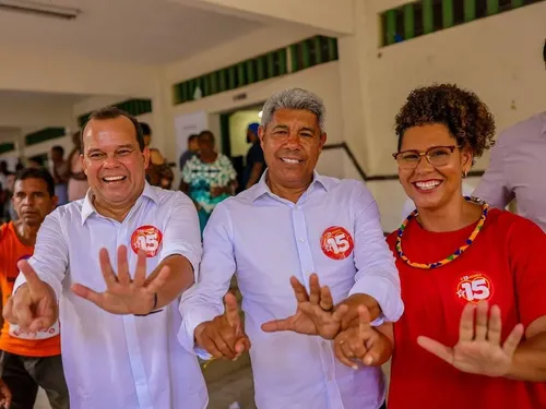 
				
					Candidatos à Prefeitura de Salvador votam neste domingo (6)
				
				