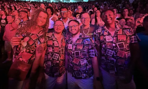 
				
					'Carnaval fora de época': Banda Mel celebra 40 anos com Daniela e Luiz
				
				