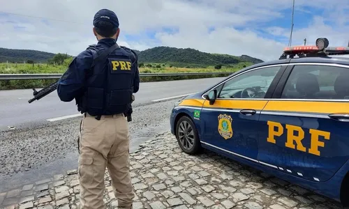 
				
					Carros roubados são encontrados em oficina mecânica de Santa Bárbara
				
				