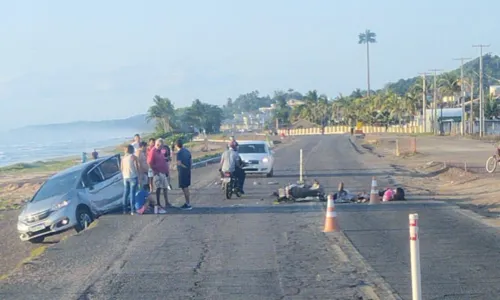 
				
					Casal fica gravemente ferido após acidente de moto em Ilhéus
				
				