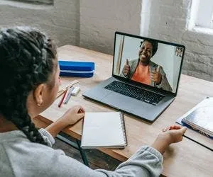 
				
					Centro universitário oferece cursos de férias gratuitos em Salvador
				
				