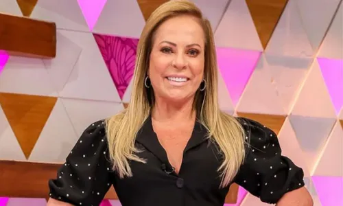 
				
					Christina Rocha revela que diretor do SBT tentou sabotá-la em programa
				
				