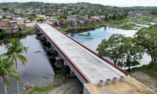 
				
					Concursos públicos na Bahia têm salários de até R$ 23 mil; confira
				
				