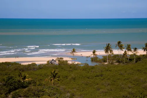 
				
					Conheça Trancoso, destino turístico de Shawn Mendes, Beyoncé e mais
				
				