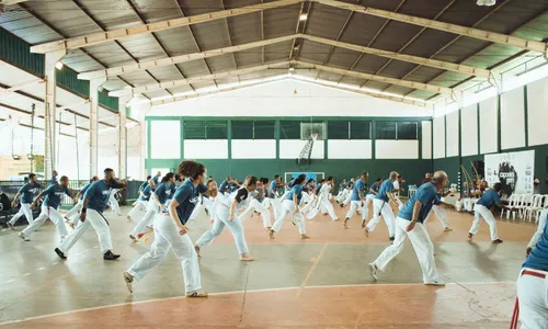 
				
					Curso gratuito para capoeiristas abre vagas em 9 cidades da Bahia
				
				