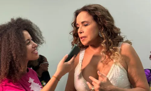 
				
					Daniela Mercury revela projeto com Luiz Caldas; confira entrevista
				
				