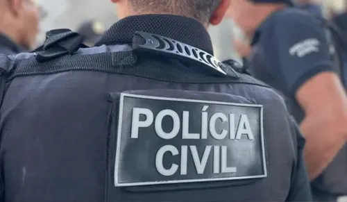 
				
					Homem em situação de rua é morto a tiros em Feira de Santana
				
				