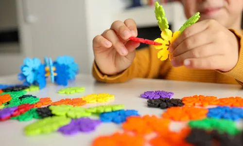 
				
					Dia das crianças: como escolher o brinquedo ideal para cada idade
				
				