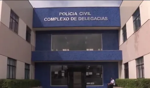 
				
					Corpo é encontrado em via pública em Feira de Santana
				
				