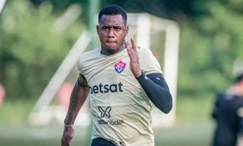 
				
					Dudu, do Vitória, causa polêmica após curtir postagem do Corinthians
				
				