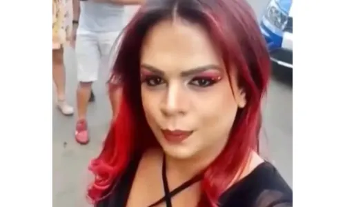 
				
					Dupla é condenada a 23 anos de prisão por matar de mulher trans na BA
				
				