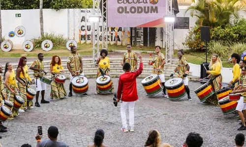 
				
					Filhos de Jorge e Araketu confirmam presença na Benção do Olodum; veja
				
				