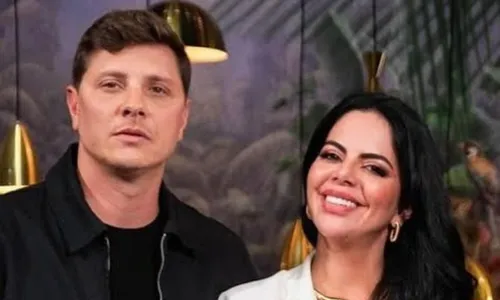 
				
					Ex-Casamento às Cegas revela que 'forçou' relação aberta por medo
				
				