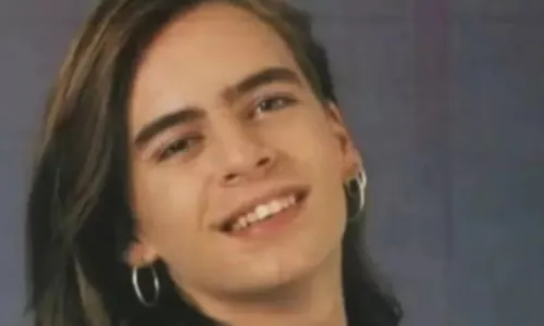 
Ex-integrante do Menudo, Adrián Olivares morre aos 48 anos
